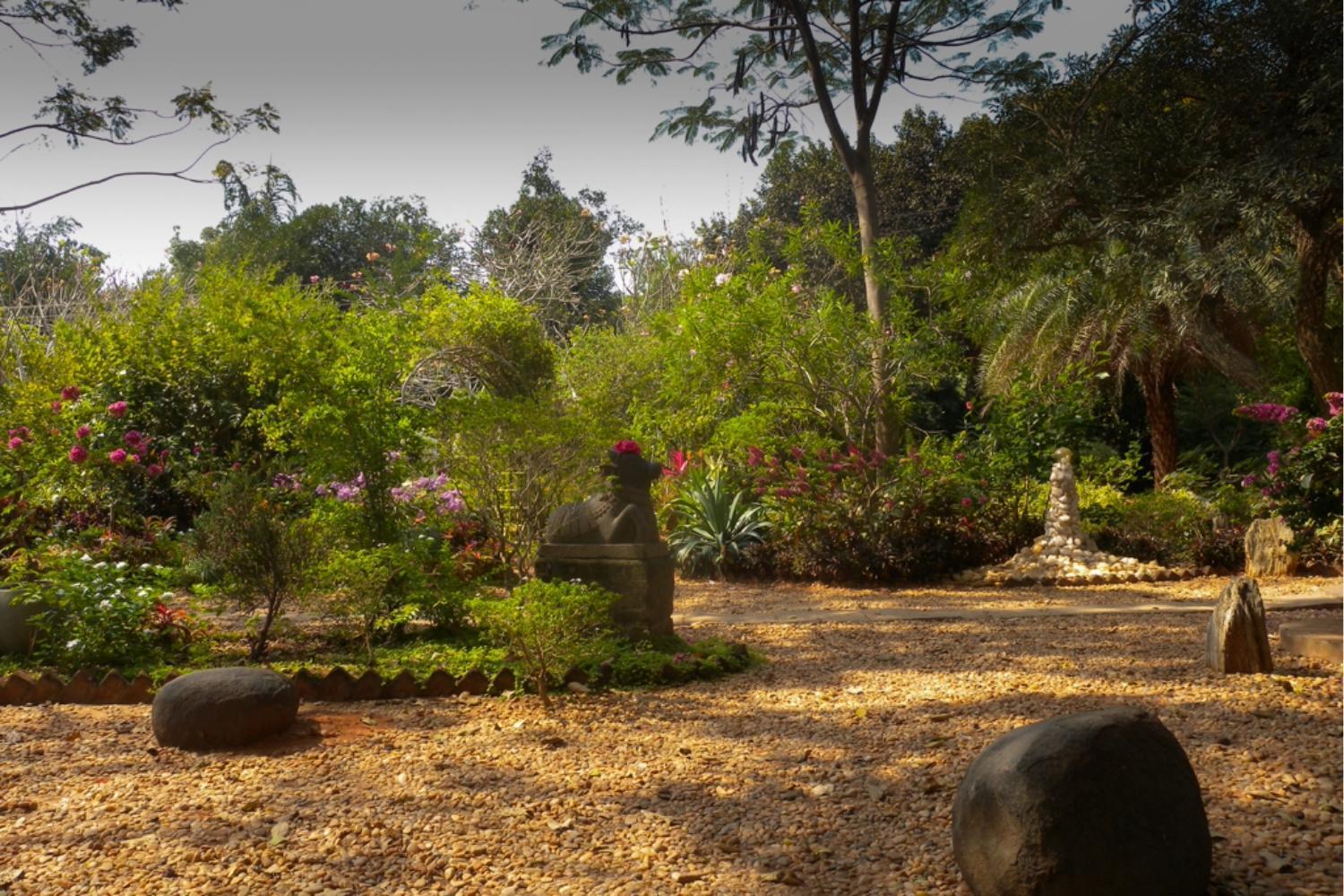 Gaia'S Garden Guest House ออโรวิลล์ ภายนอก รูปภาพ
