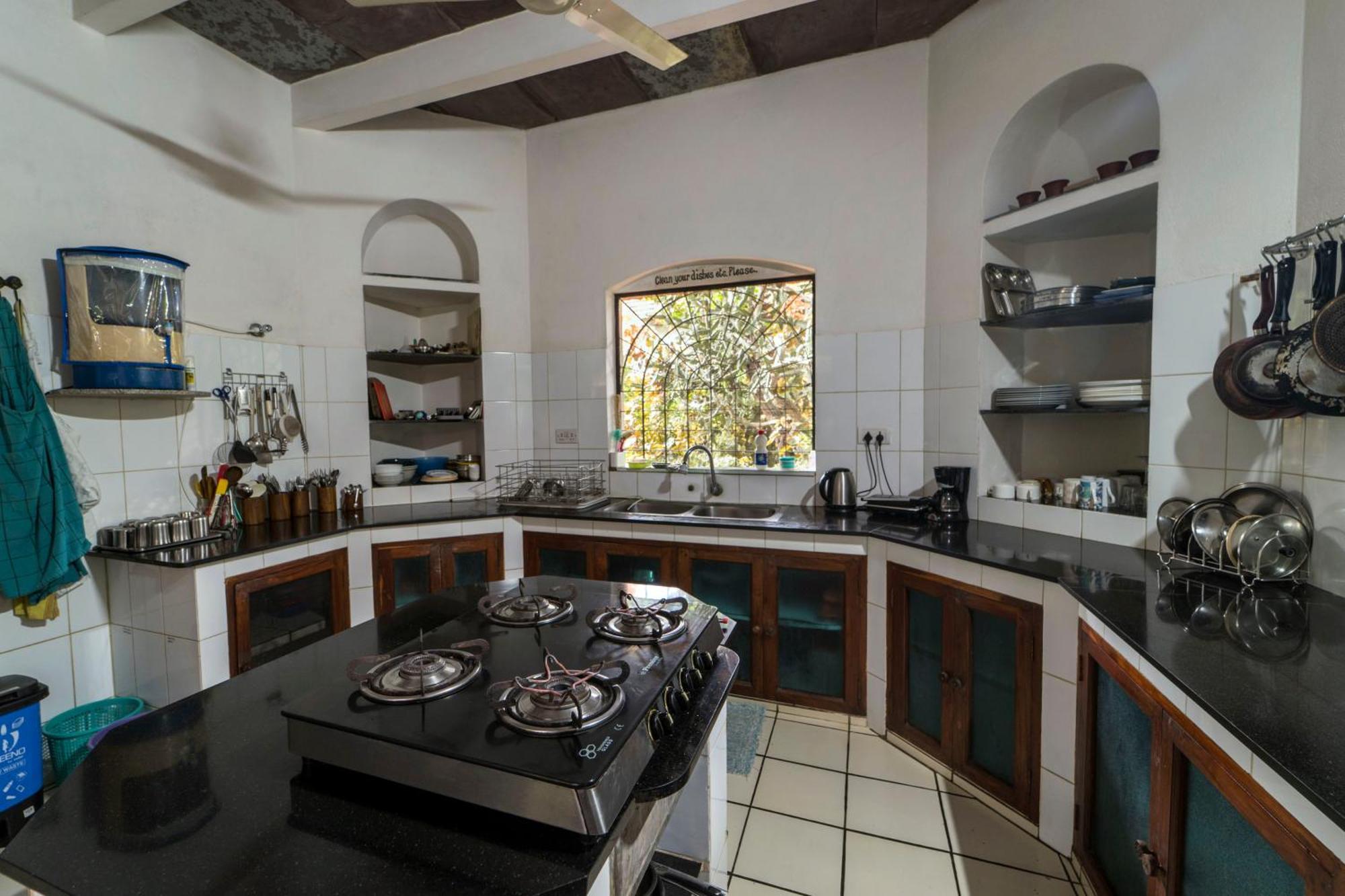 Gaia'S Garden Guest House ออโรวิลล์ ภายนอก รูปภาพ
