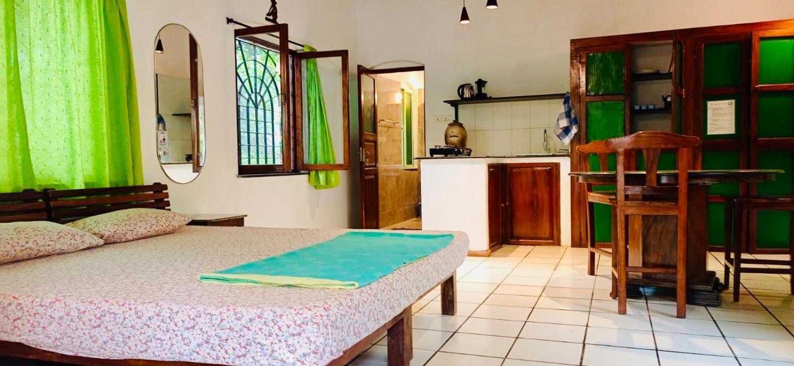 Gaia'S Garden Guest House ออโรวิลล์ ห้อง รูปภาพ