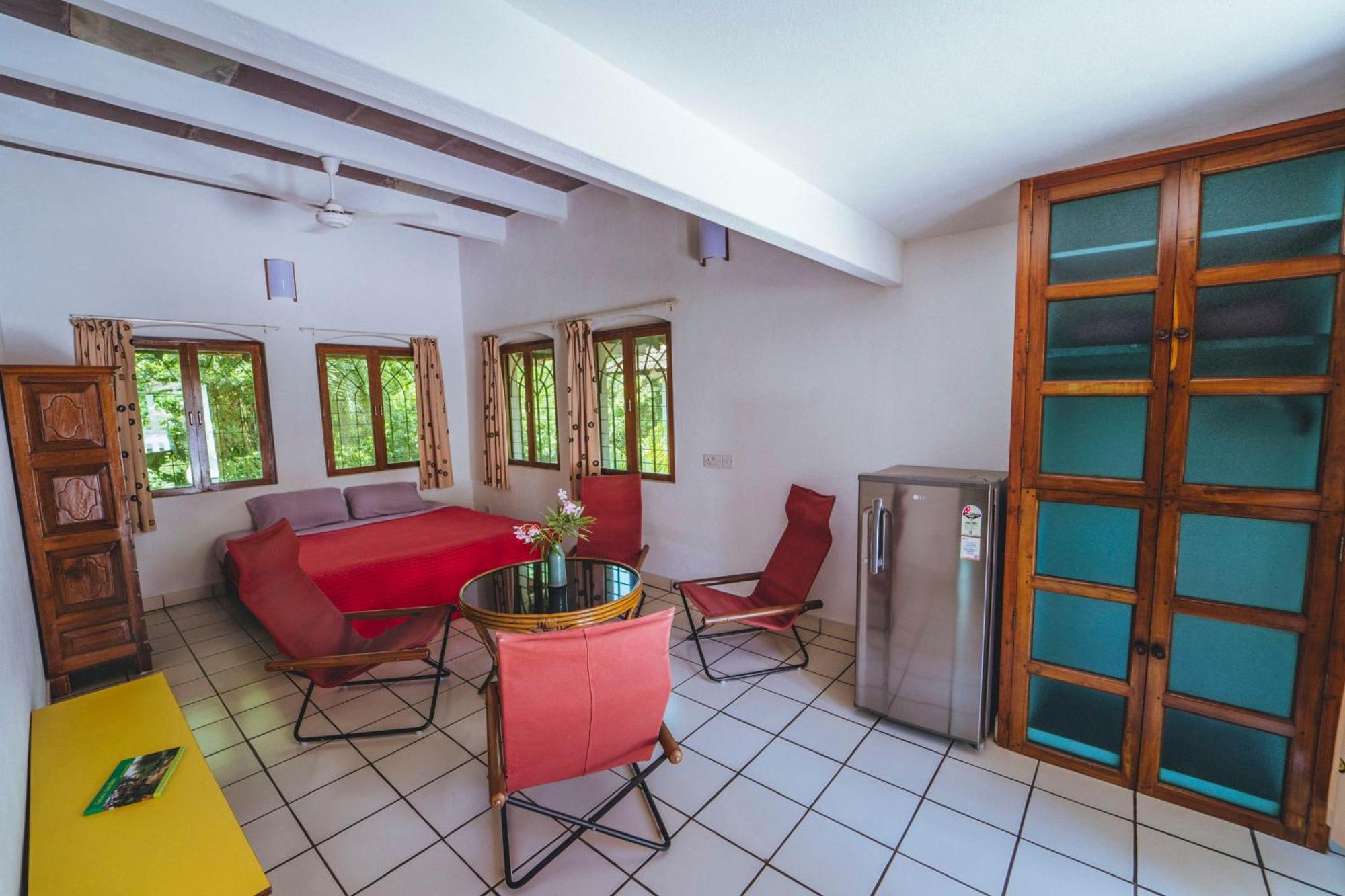 Gaia'S Garden Guest House ออโรวิลล์ ห้อง รูปภาพ